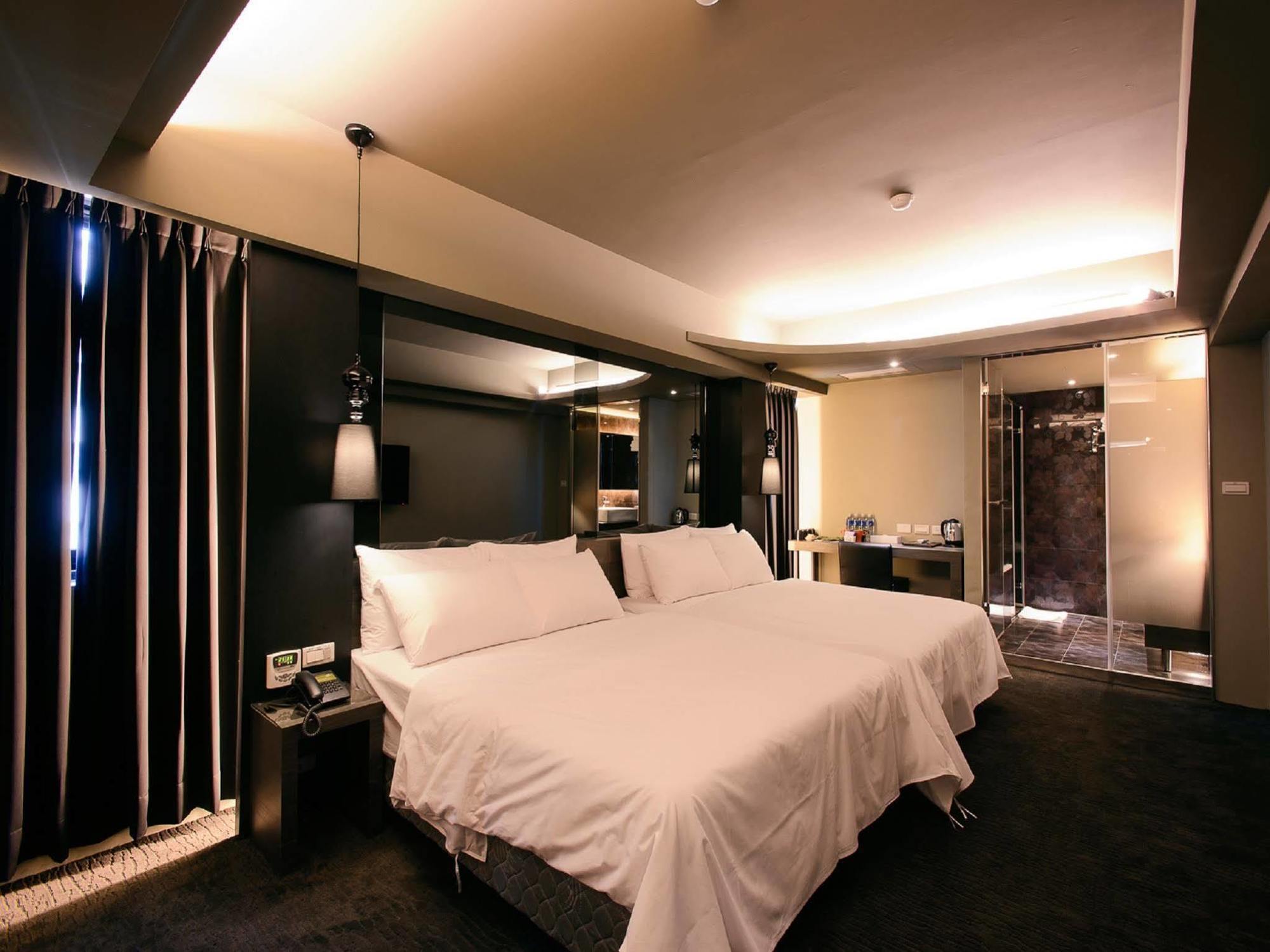 Kiwi Express Hotel - Jiuru Rd Cao Hùng Ngoại thất bức ảnh