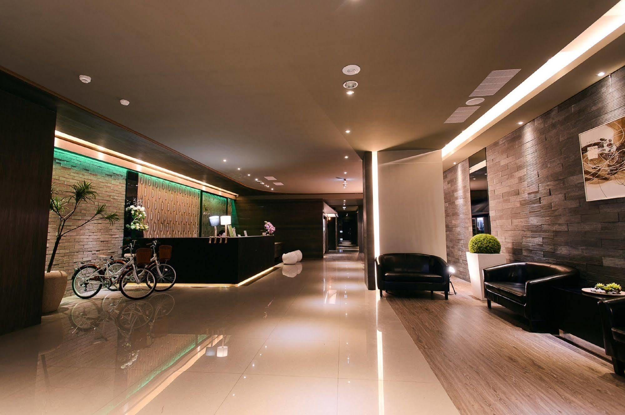 Kiwi Express Hotel - Jiuru Rd Cao Hùng Ngoại thất bức ảnh