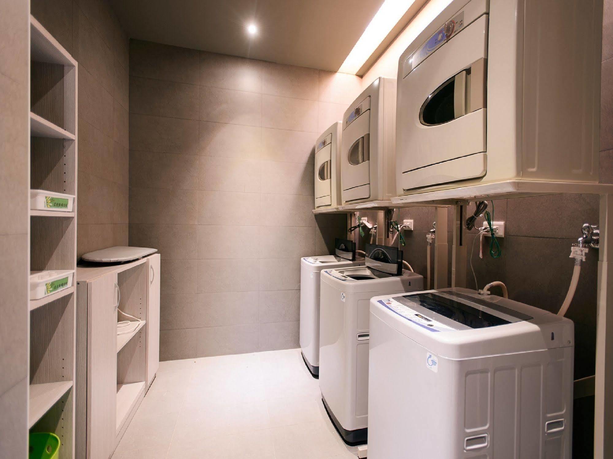 Kiwi Express Hotel - Jiuru Rd Cao Hùng Ngoại thất bức ảnh