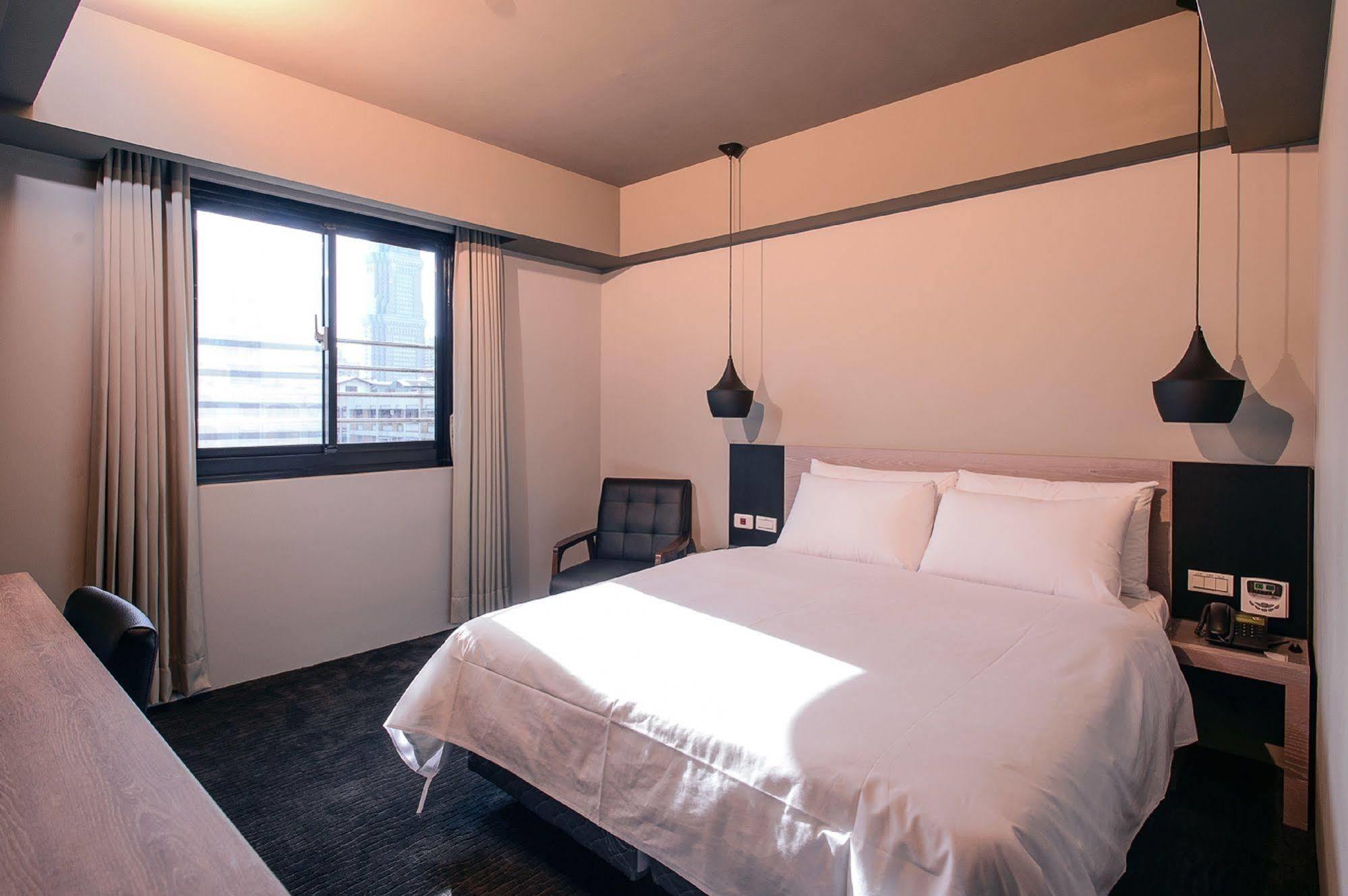 Kiwi Express Hotel - Jiuru Rd Cao Hùng Ngoại thất bức ảnh